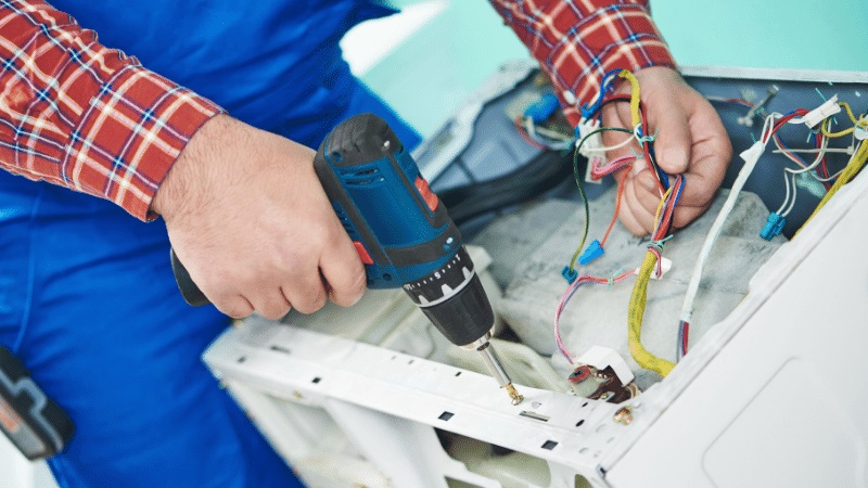 Kırkağaç Franke Franke çamaşır makinesi kart tamiri – Su almama arızası orijinal parça ile giderildi. - Teknik servis örneği